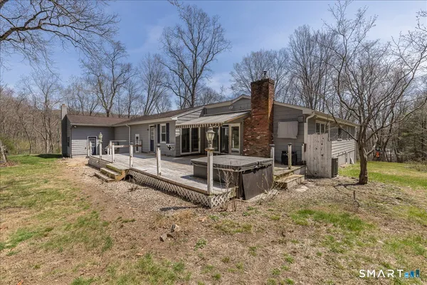$650,000 | 370 Quaker Farms Road, Southbury, CT 06488
