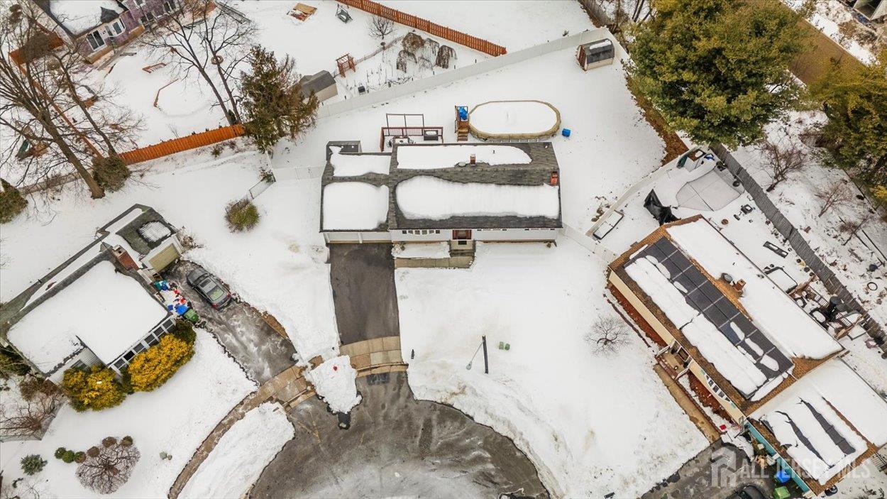 10 Elizabeth Court Edison, NJ 08817 - Photo 31 of 38