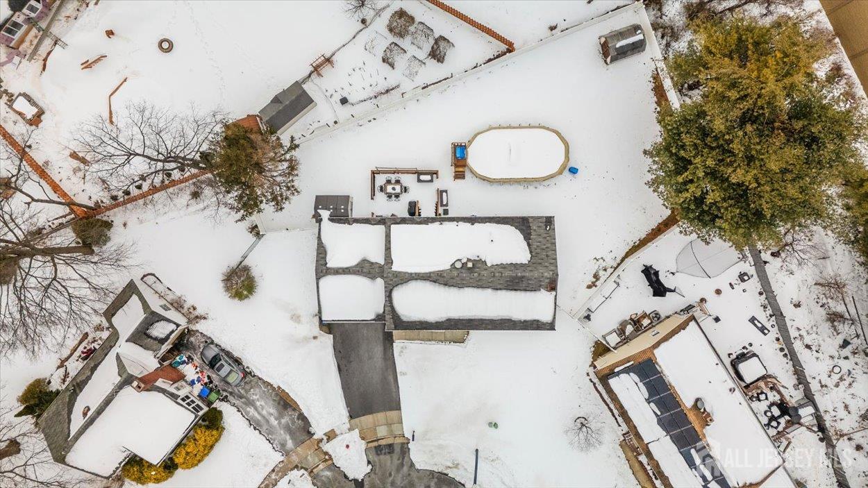 10 Elizabeth Court Edison, NJ 08817 - Photo 32 of 38