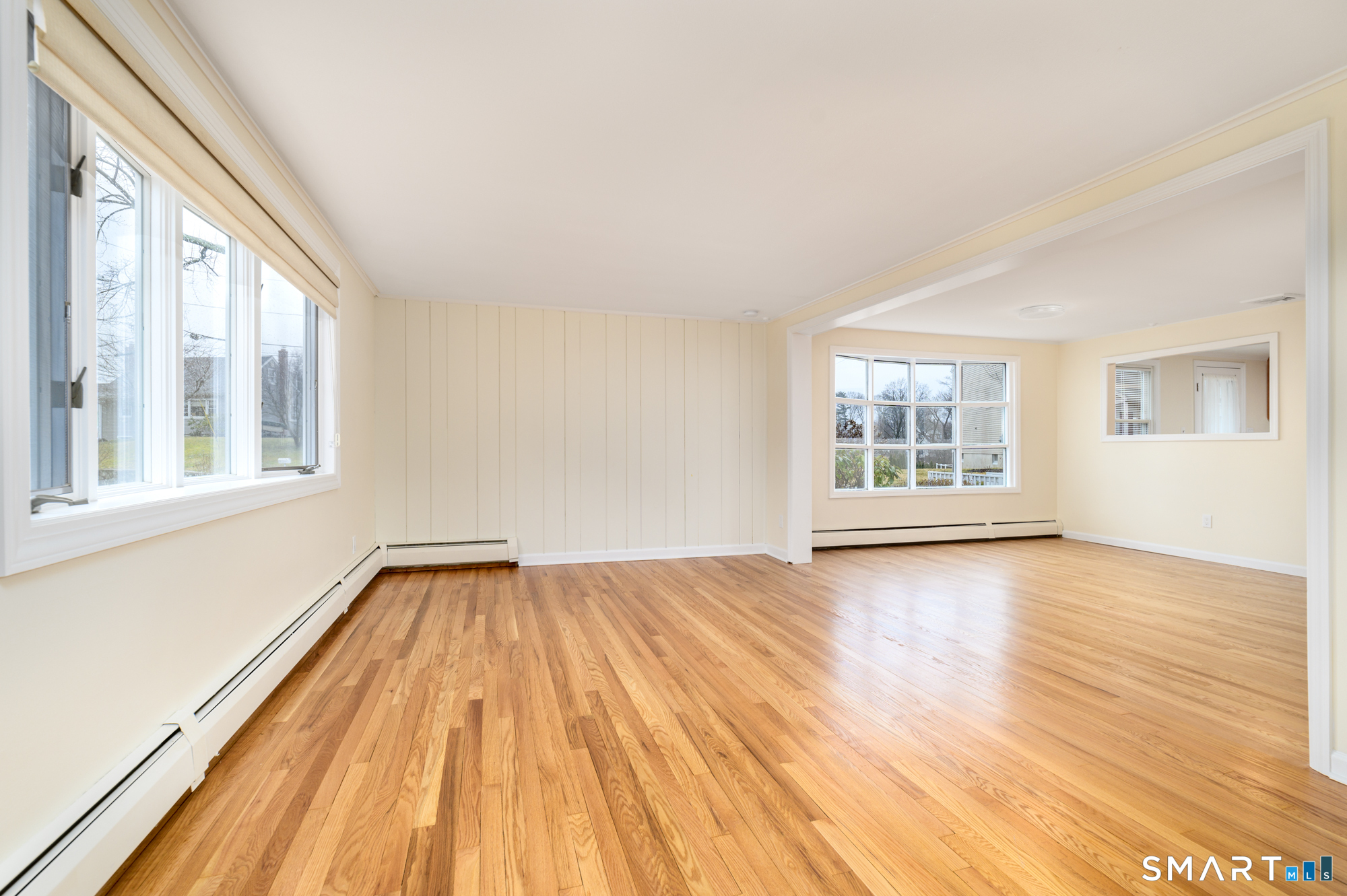 20 Rockmere Road Norwalk, CT 06851 - Photo 8 of 29 Living Room