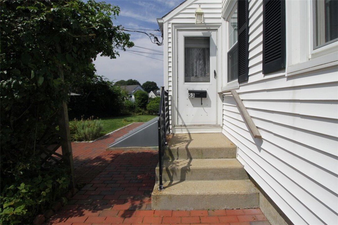 53 Old Fort Road Newport, RI 02840 - Photo 20 of 40 53 Old Fort Back Door