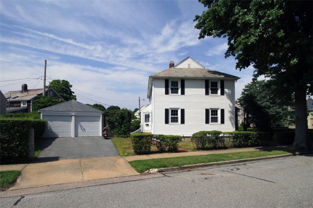 53 Old Fort Road Newport, RI 02840 - Photo 39 of 40 Detached Two Car Garage with Slate Roof