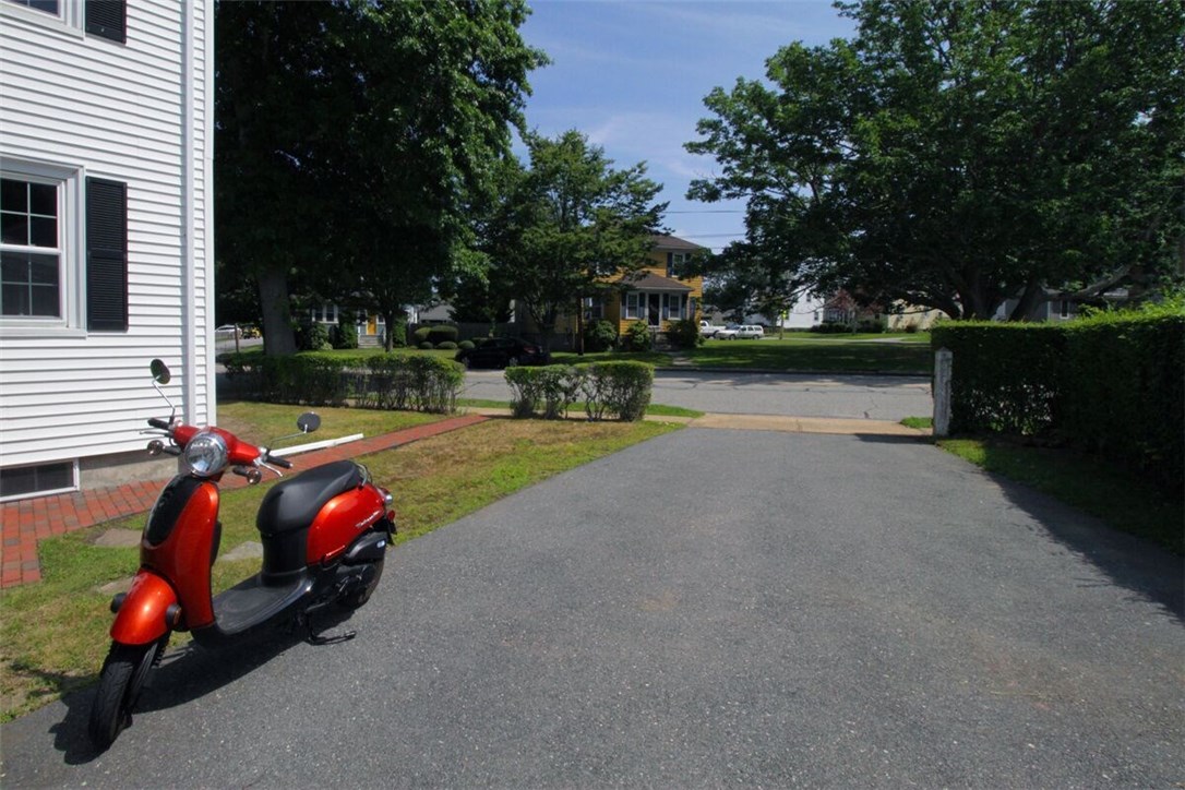 53 Old Fort Road Newport, RI 02840 - Photo 40 of 40 Sweet Driveway - Mature Trees
