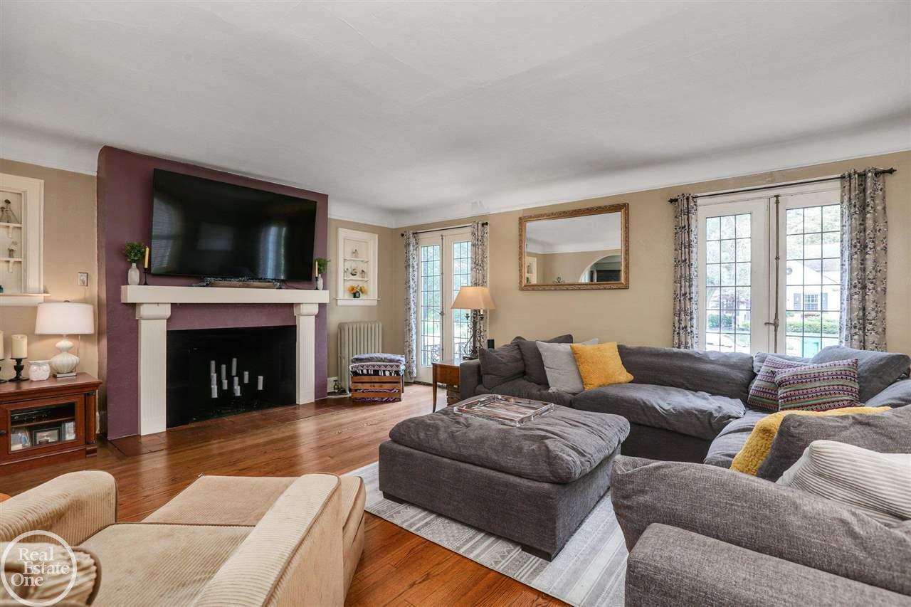 1223 Bishop Road Grosse Pointe Park, MI 48230 - Photo 8 of 35