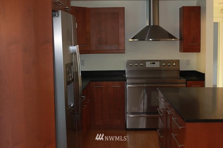 17523 Palomino Drive Bothell, WA 98012 - Photo 2 of 4 Gallery Image 2