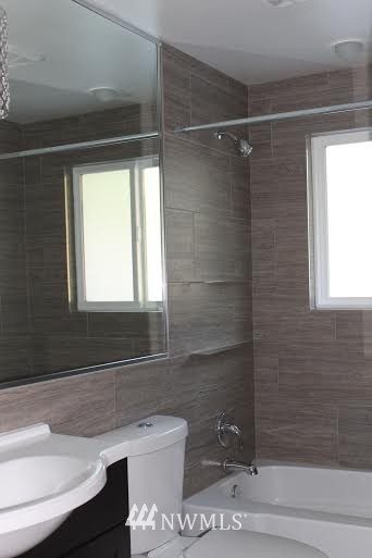 17523 Palomino Drive Bothell, WA 98012 - Photo 3 of 4 Gallery Image 3