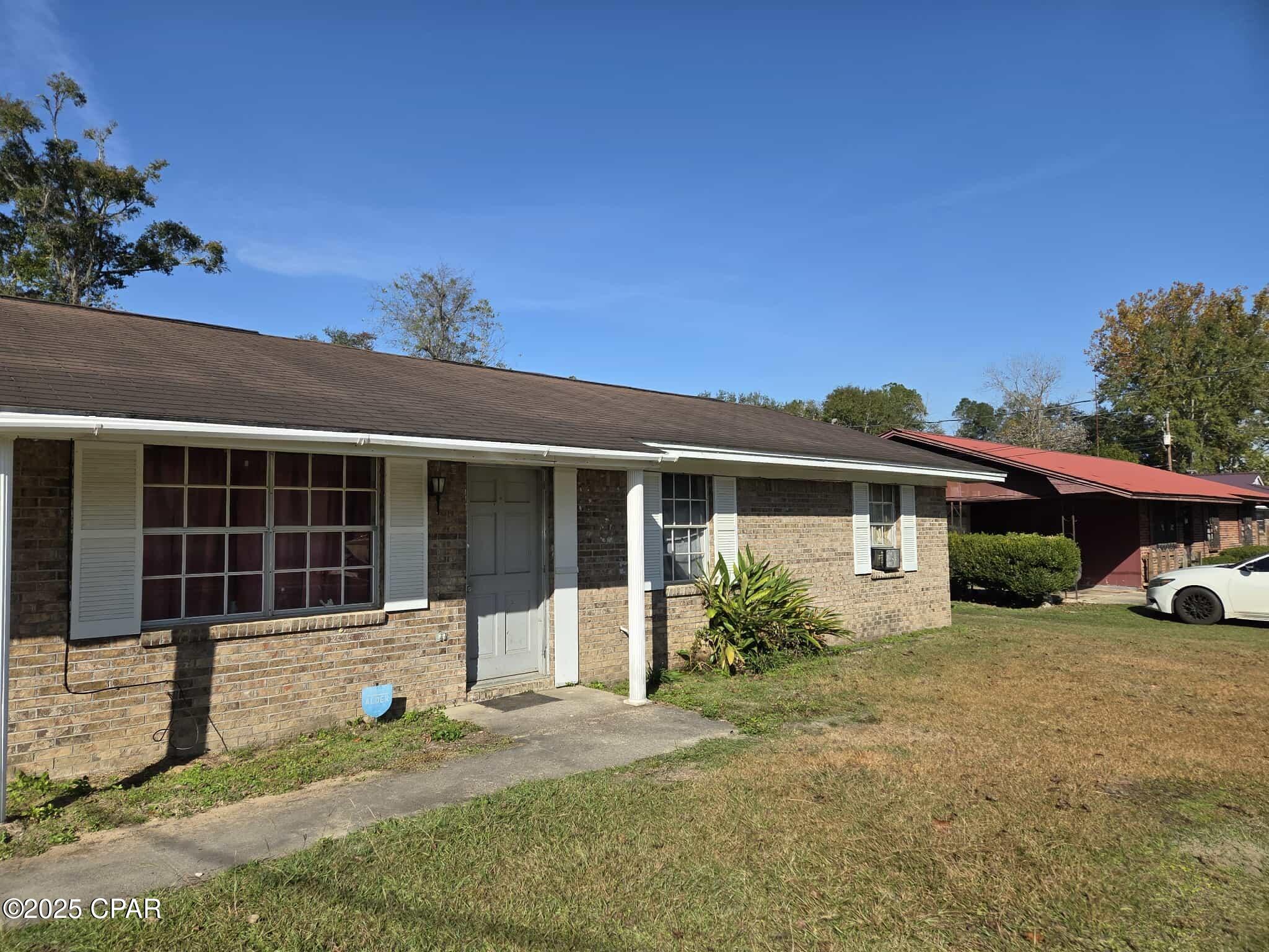 716 Orange Street Chipley, FL 32428 - Photo 3 of 38