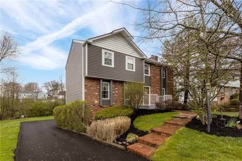 4746 Bayfield Road Allison Park, PA 15101 - Photo 3 of 33 Gallery Image 3