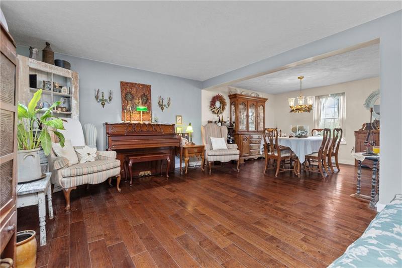 4746 Bayfield Road Allison Park, PA 15101 - Photo 5 of 33 Gallery Image 5