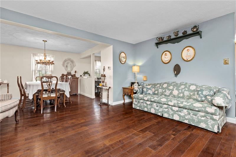 4746 Bayfield Road Allison Park, PA 15101 - Photo 6 of 33 Gallery Image 6