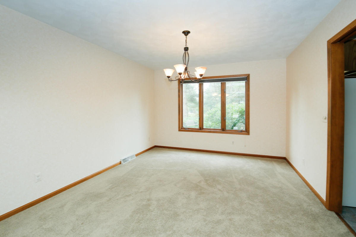 112 Pheasant Run Battle Creek, MI 49015 - Photo 6 of 30 112 Pheasant Run-106