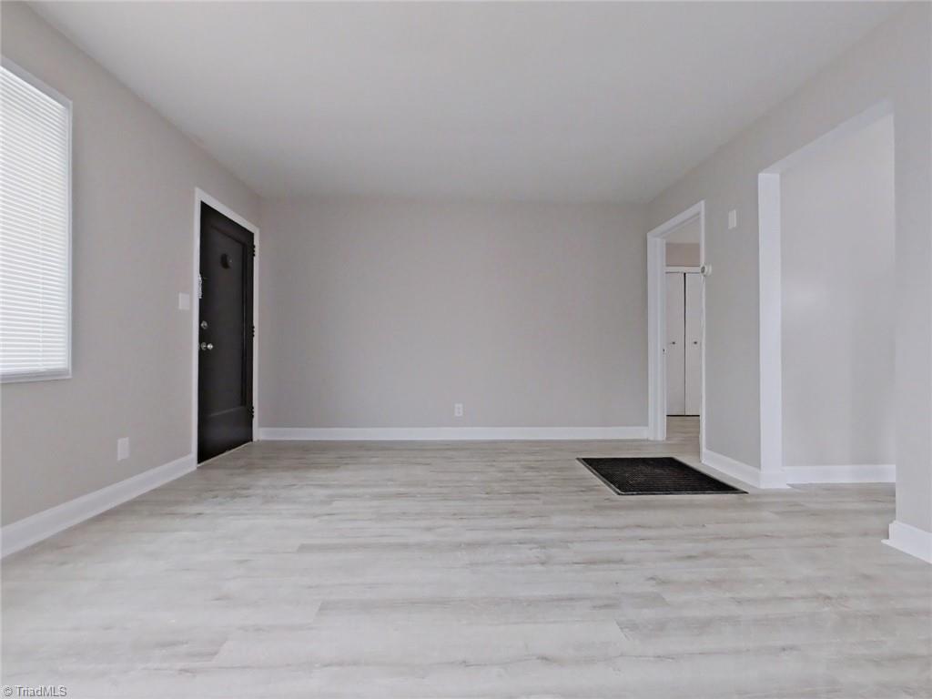 610 Hawthorne Avenue High Point, NC 27262 - Photo 7 of 9