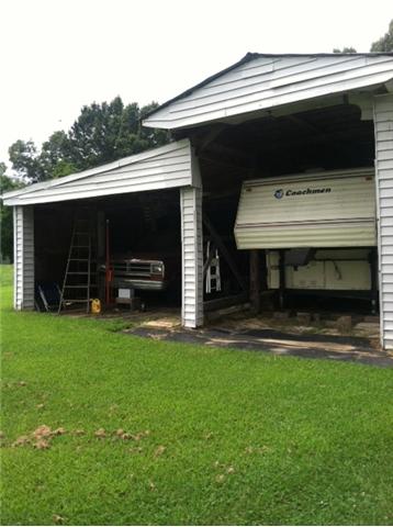 BAYS FOR BOAT AND MOTOR HOME