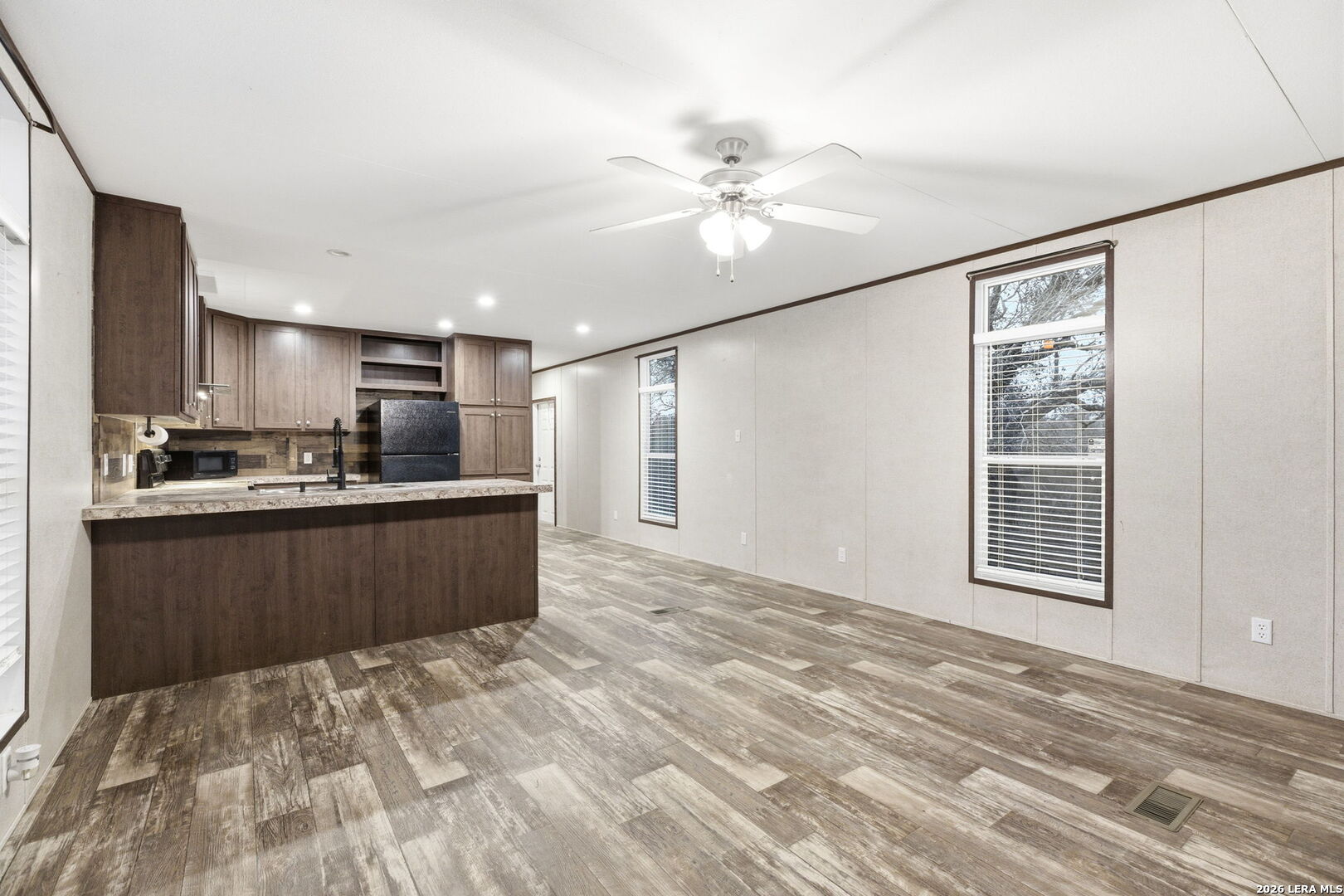 2383 Tomblin Road Bigfoot, TX 78005 - Photo 32 of 61