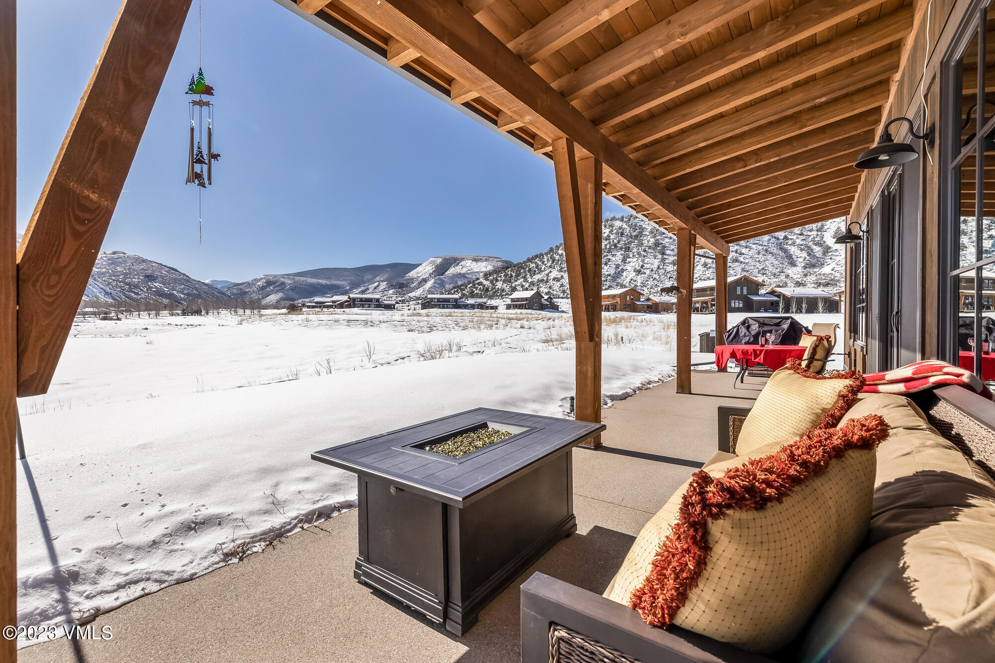 434 Hunters View Lane Eagle, CO 81631 - Photo 25 of 28 a living room with furniture