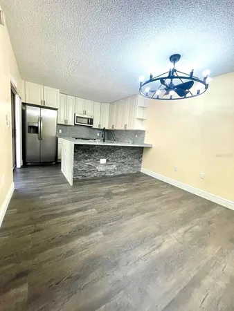 $2,200 | 2712 14th Court, Palm Harbor, FL 34684