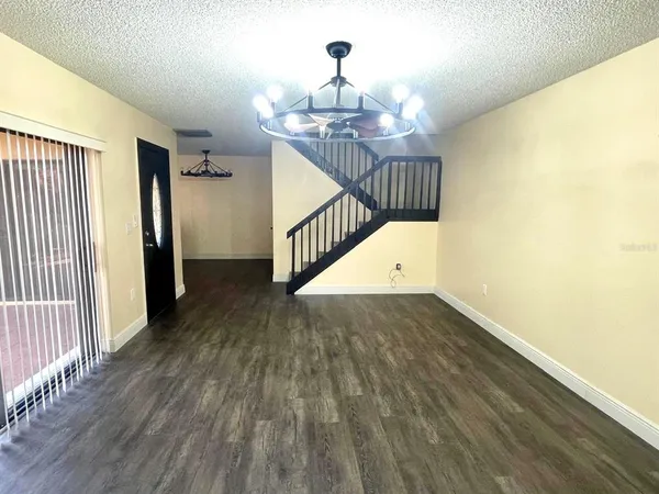 $2,200 | 2712 14th Court, Palm Harbor, FL 34684