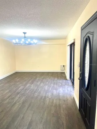 $2,200 | 2712 14th Court, Palm Harbor, FL 34684