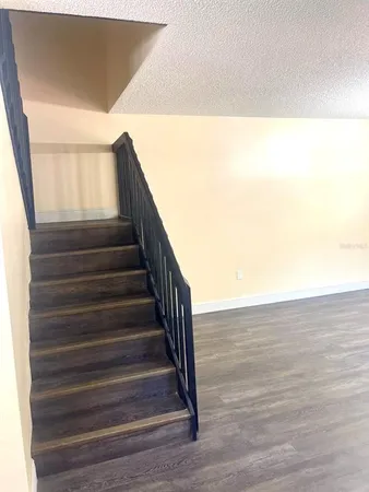$2,200 | 2712 14th Court, Palm Harbor, FL 34684