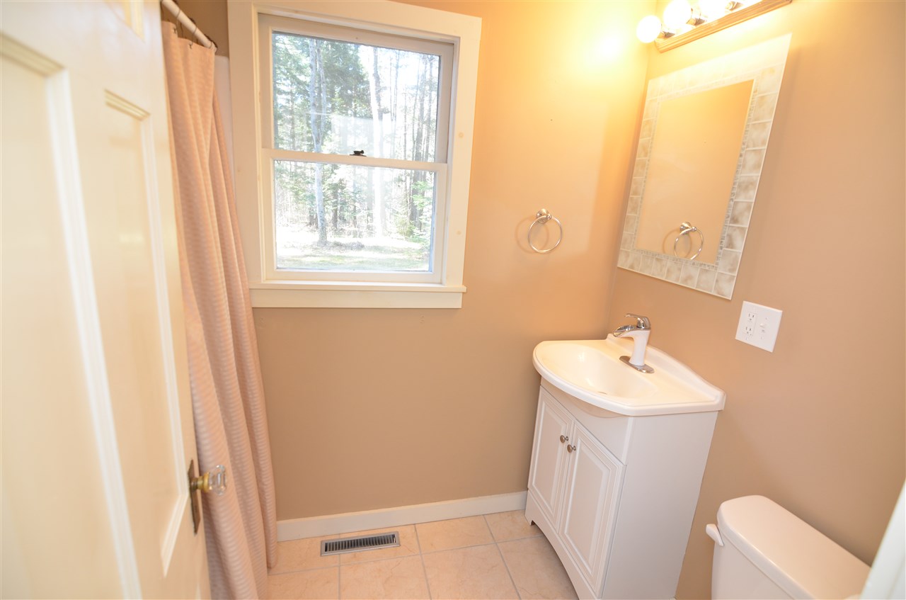 123 Parkside Road New London, NH 03257 - Photo 14 of 31 Gallery Image 14