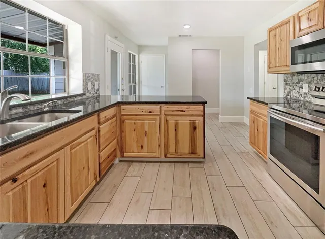 $365,000 | 6840 North Park Drive, North Richland Hills, TX 76182