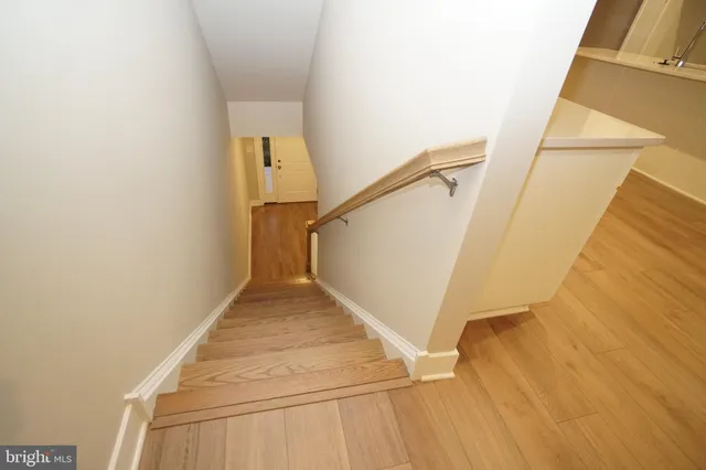 a view of a room with an empty space