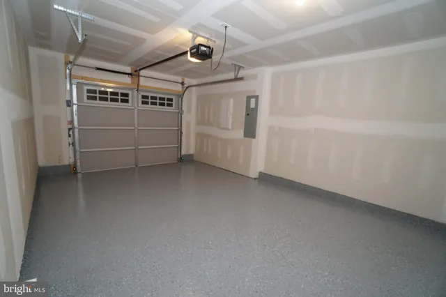 $3,150 | 402 Sydney Lane, Lansdale, PA 19446