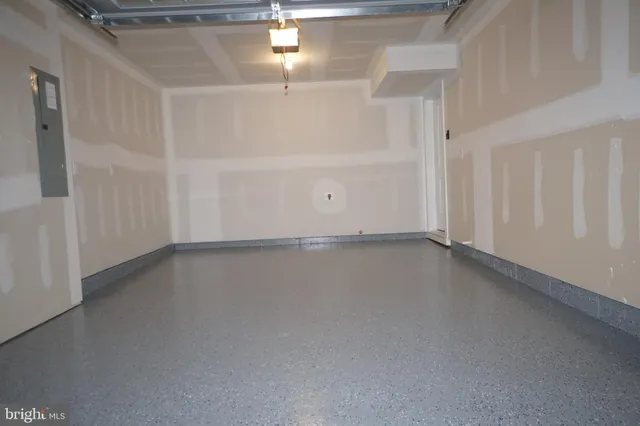 $3,150 | 402 Sydney Lane, Lansdale, PA 19446