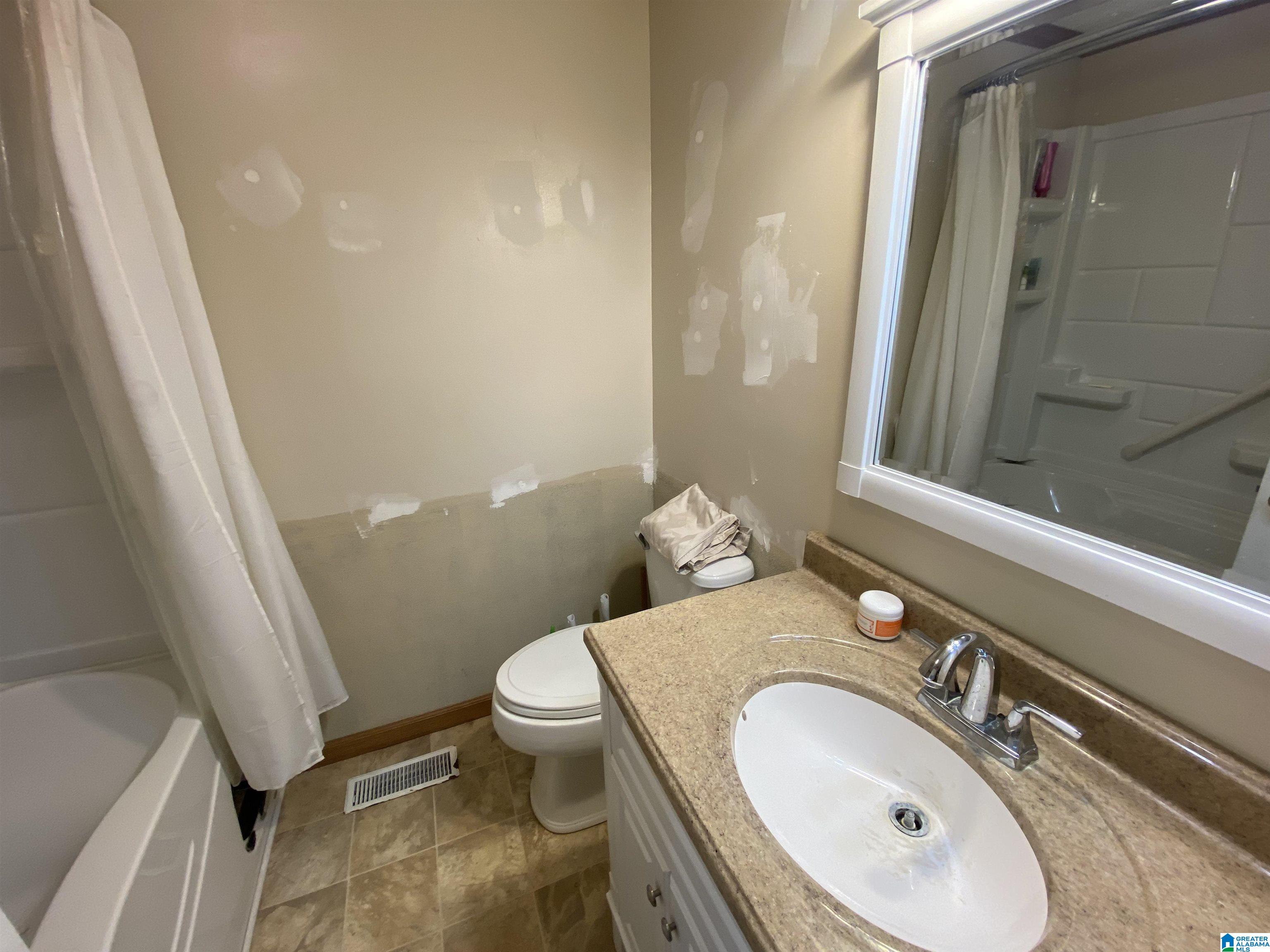 217 James Street Sumiton, AL 35148 - Photo 7 of 27