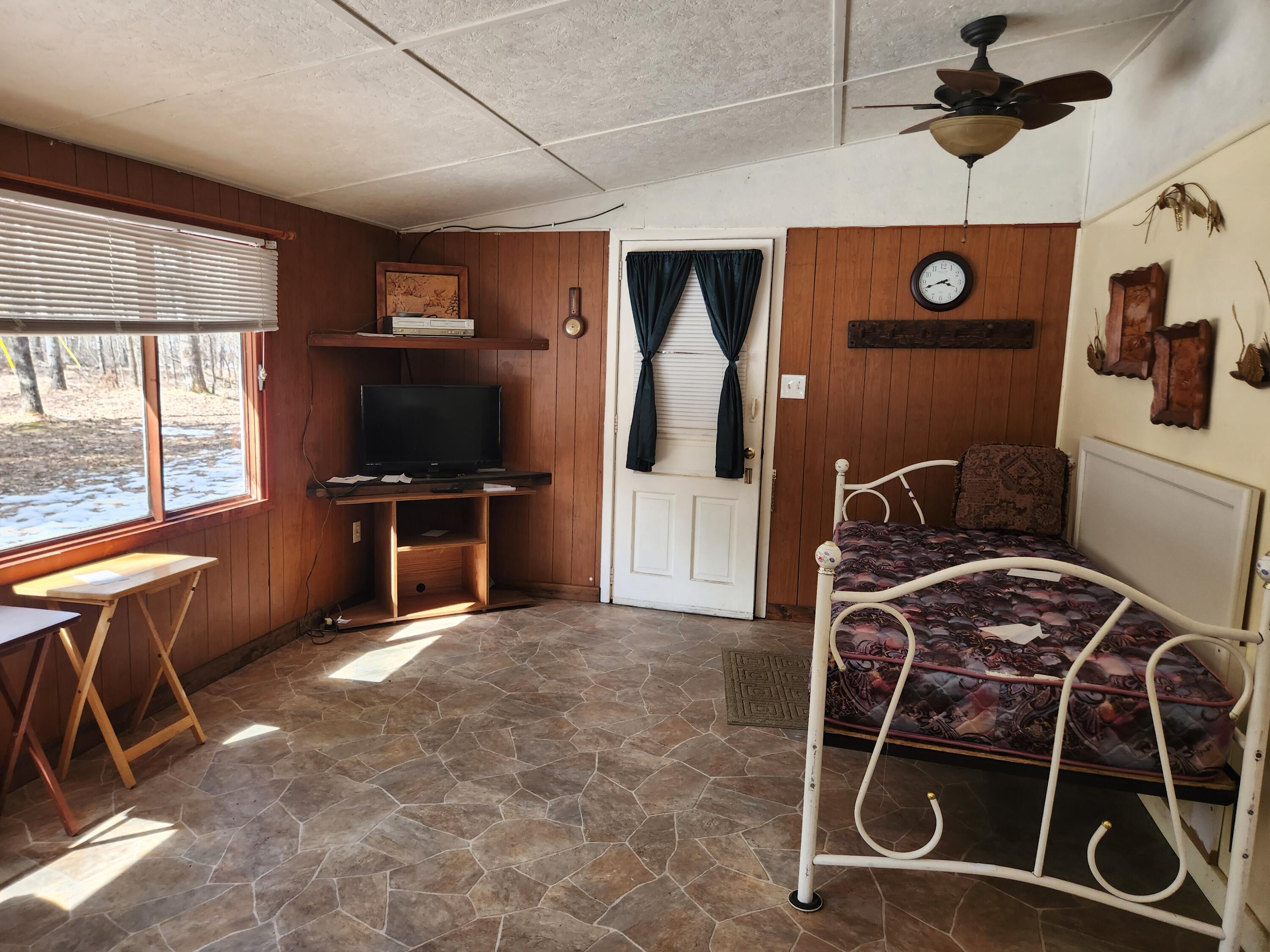 5247 North Access Road Irons, MI 49644 - Photo 4 of 25 20260323_152423