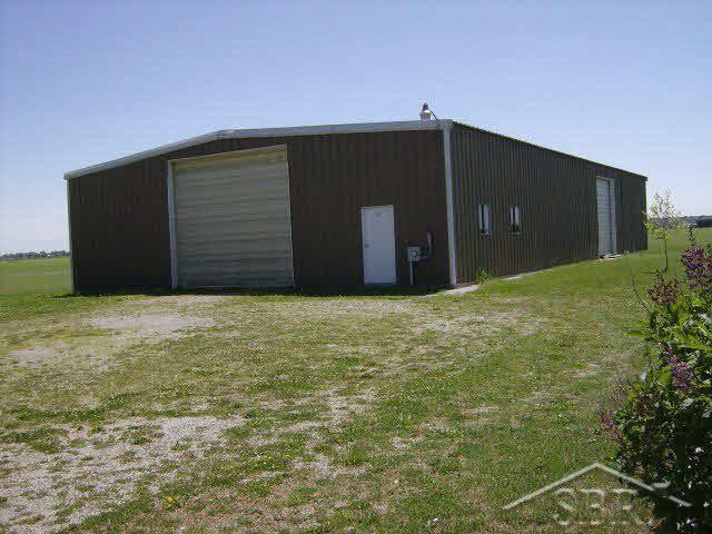 1440 North Towerline Road Saginaw, MI 48601 - Photo 19 of 21 20324604-18.JPG