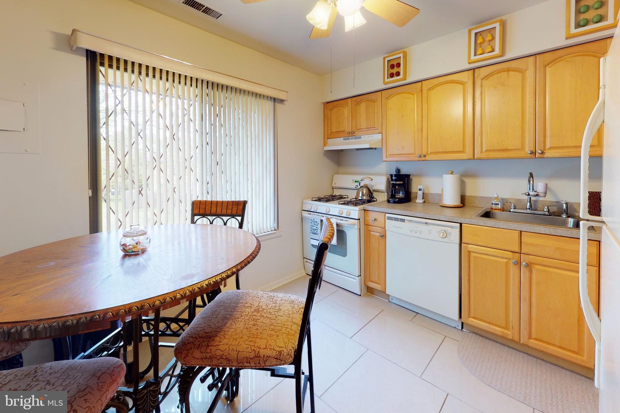 69 Chelsea Circle, Unit A156 Clementon, NJ 08021 - Photo 8 of 19 Gallery Image 8