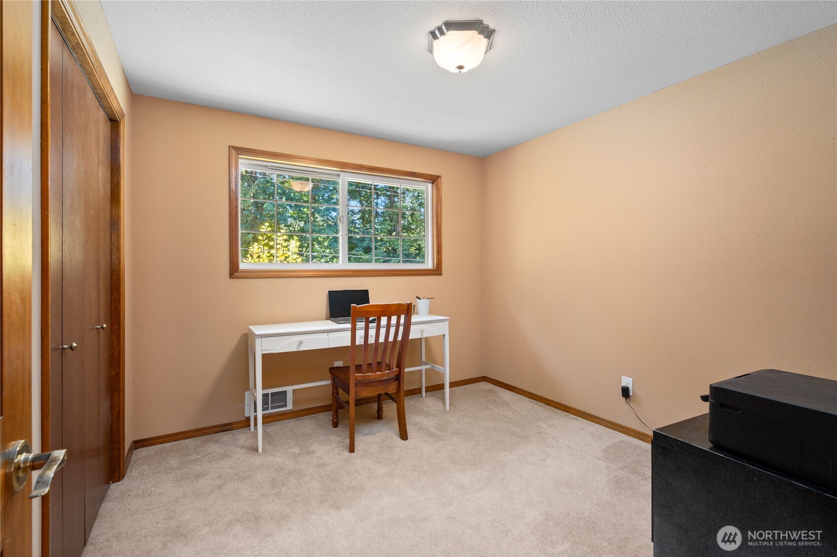 3915 Silvana Terrace Road Stanwood, WA 98292 - Photo 18 of 40 a workspace with furniture and a window