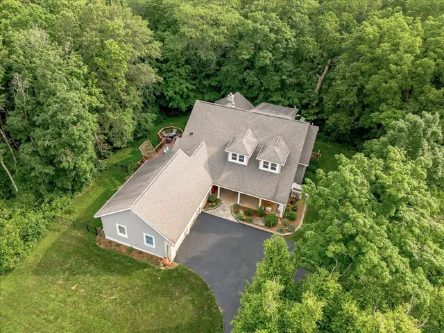 $875,000 | 2-3 Timber Ridge Lane, Mansfield, IL 61854