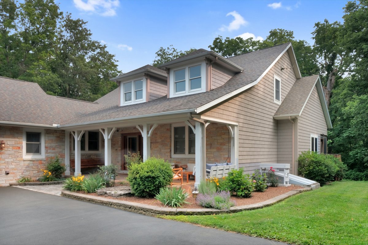 2-3 Timber Ridge Lane Mansfield, IL 61854 - Photo 3 of 104