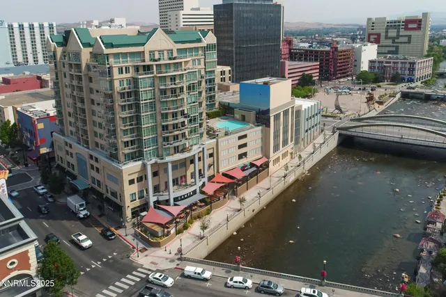 a picture of city view