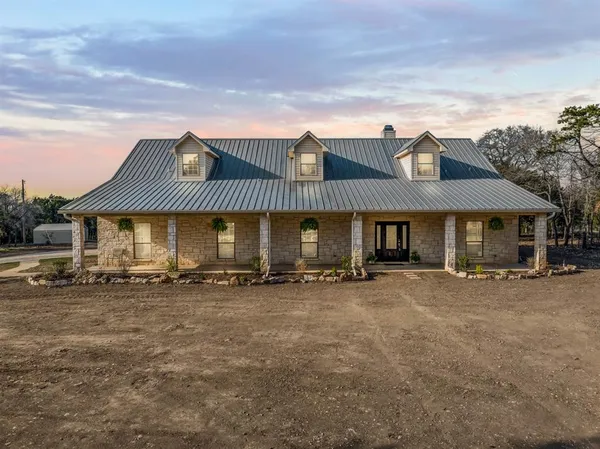 $639,000 | 1919 Bend Of The Bosque Road, China Spring, TX 76633