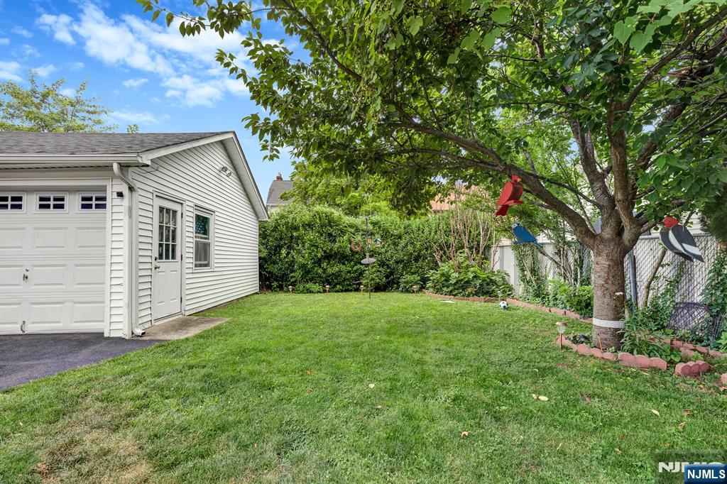98 Maple Street Rutherford, NJ 07070 - Photo 45 of 50