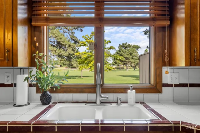 $435,000 | 3001 South Roosevelt Street, Unit 16 16, Boise, ID 83705