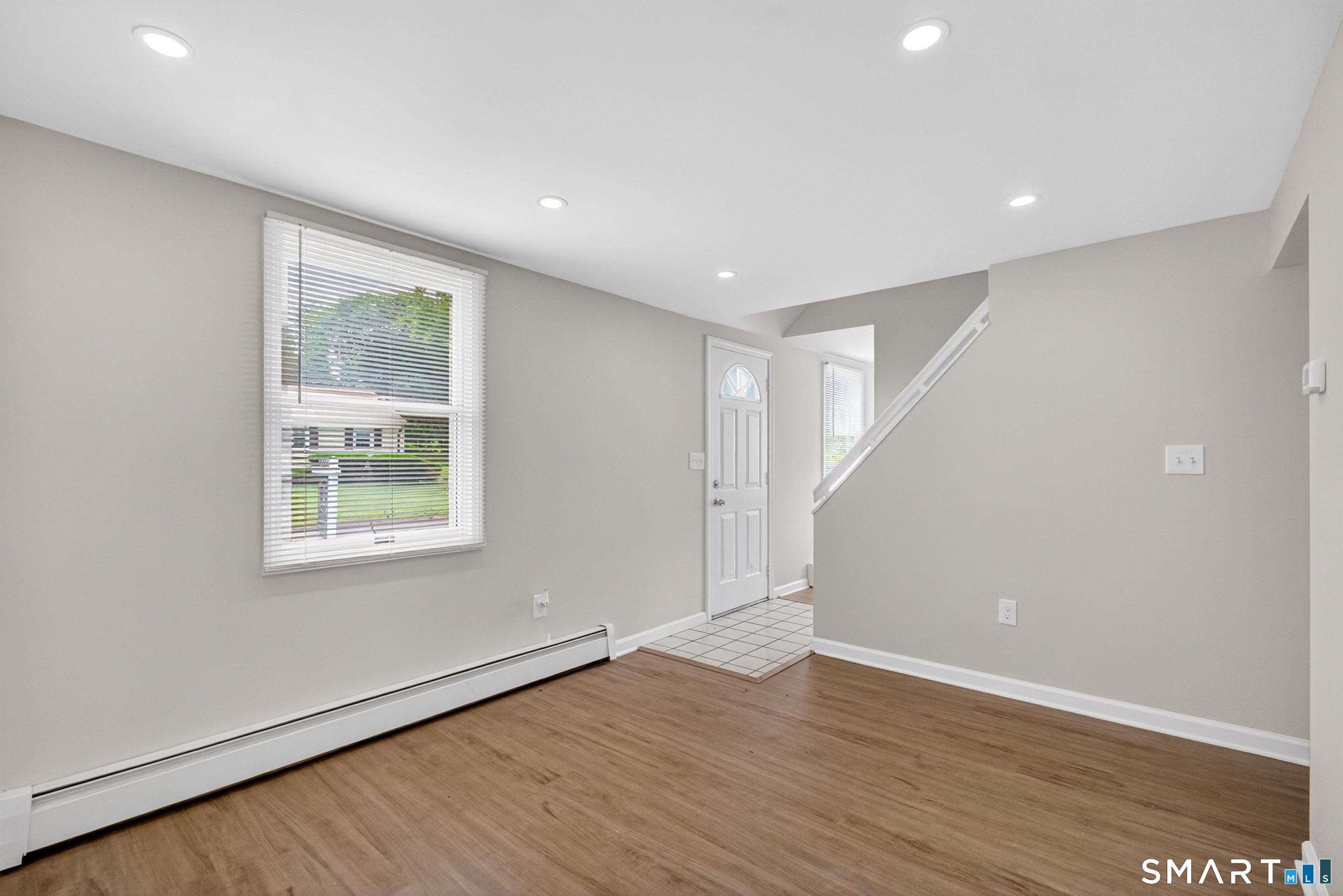 221 Meadows End Road Milford, CT 06460 - Photo 5 of 30