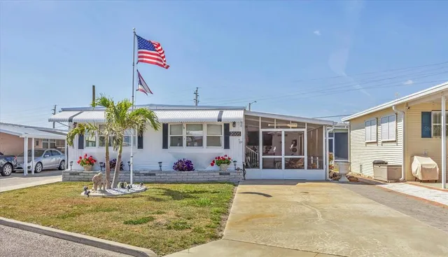 $215,000 | 2005 Ohio Avenue, Bradenton, FL 34207