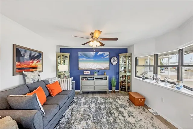 $215,000 | 2005 Ohio Avenue, Bradenton, FL 34207