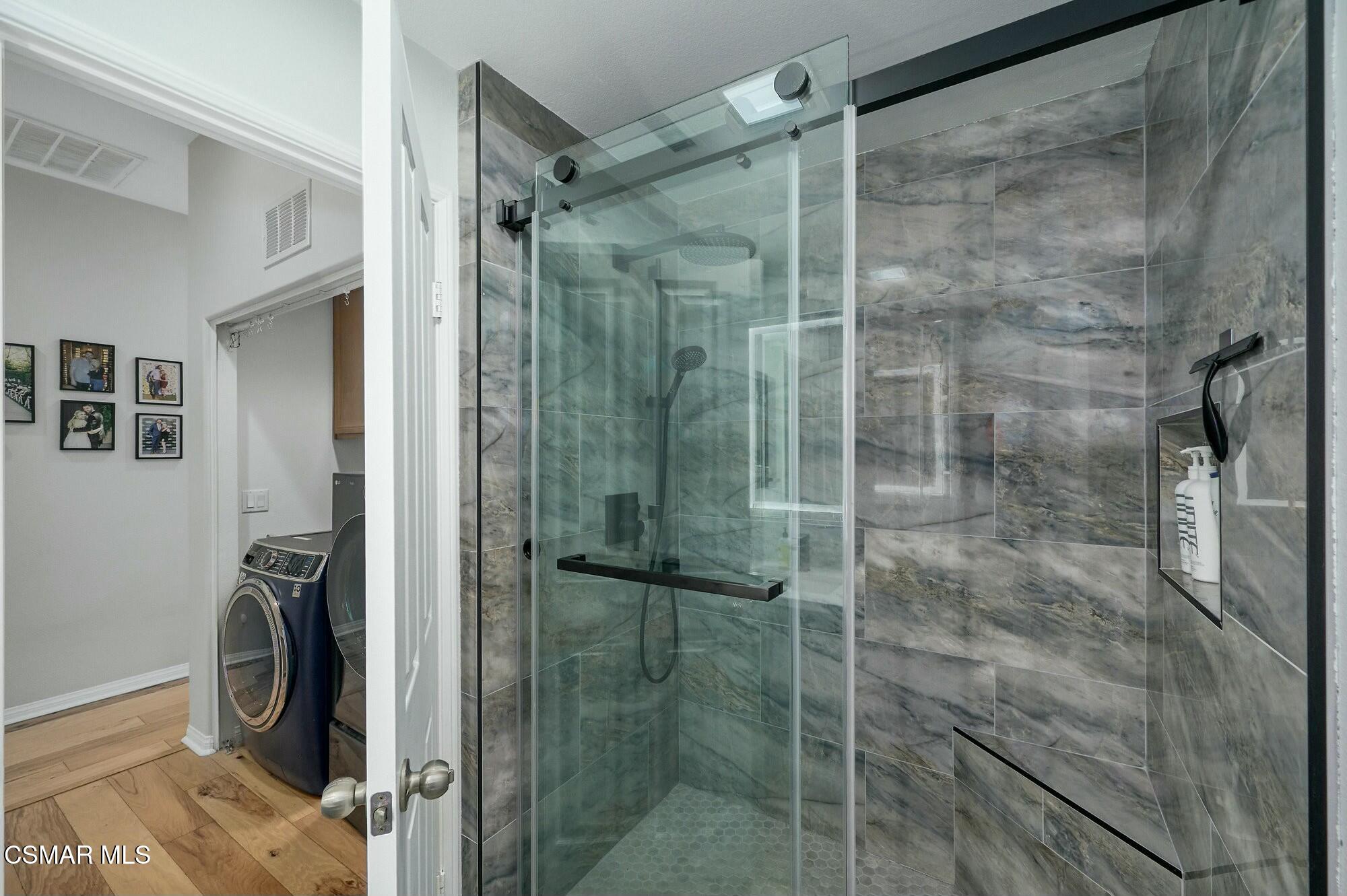 4121 Paredo Way, Unit D Simi Valley, CA 93063 - Photo 22 of 29 a bathroom with a shower