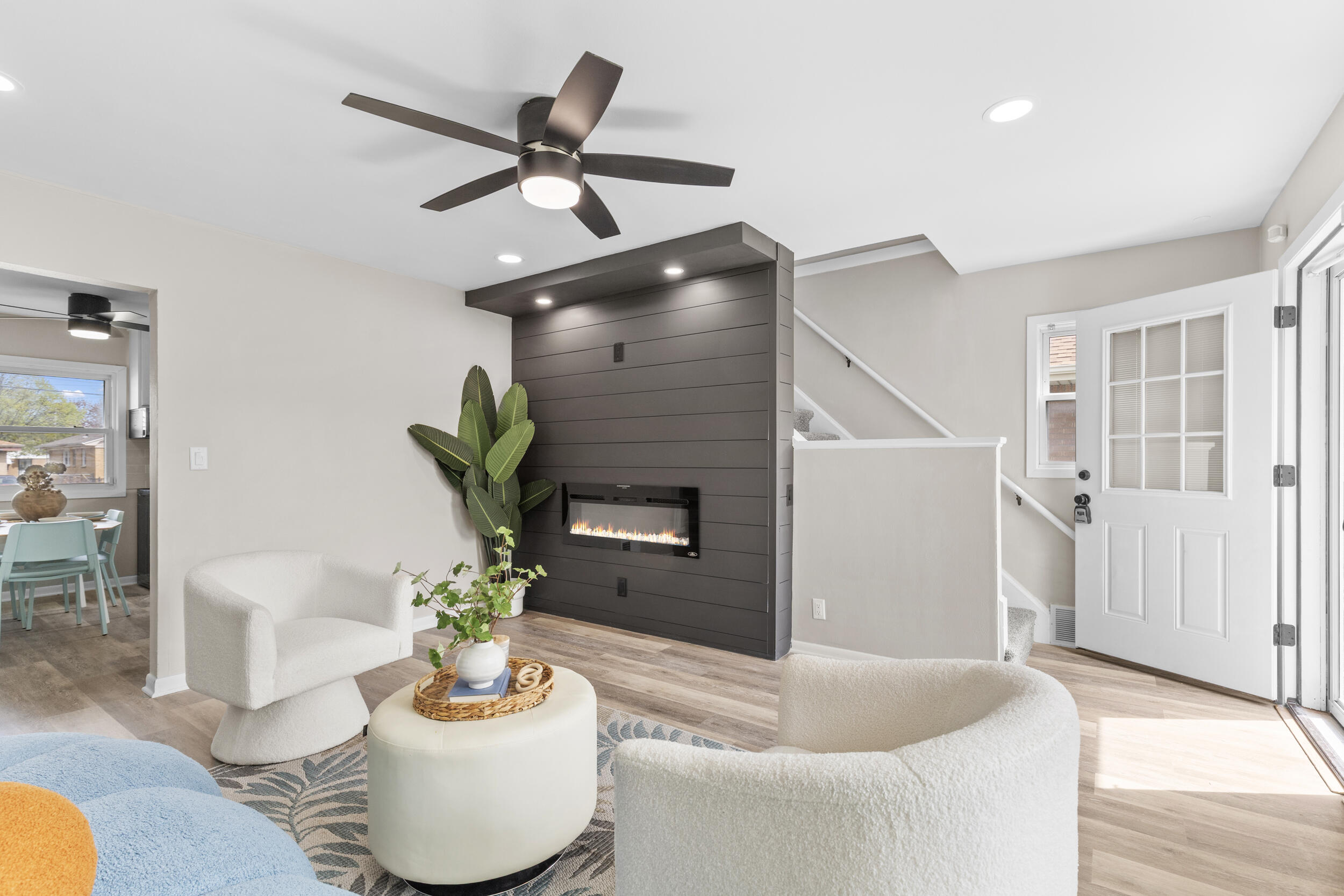 4218 North 71st Street Milwaukee, WI 53216 - Photo 1 of 18 Living Room 1