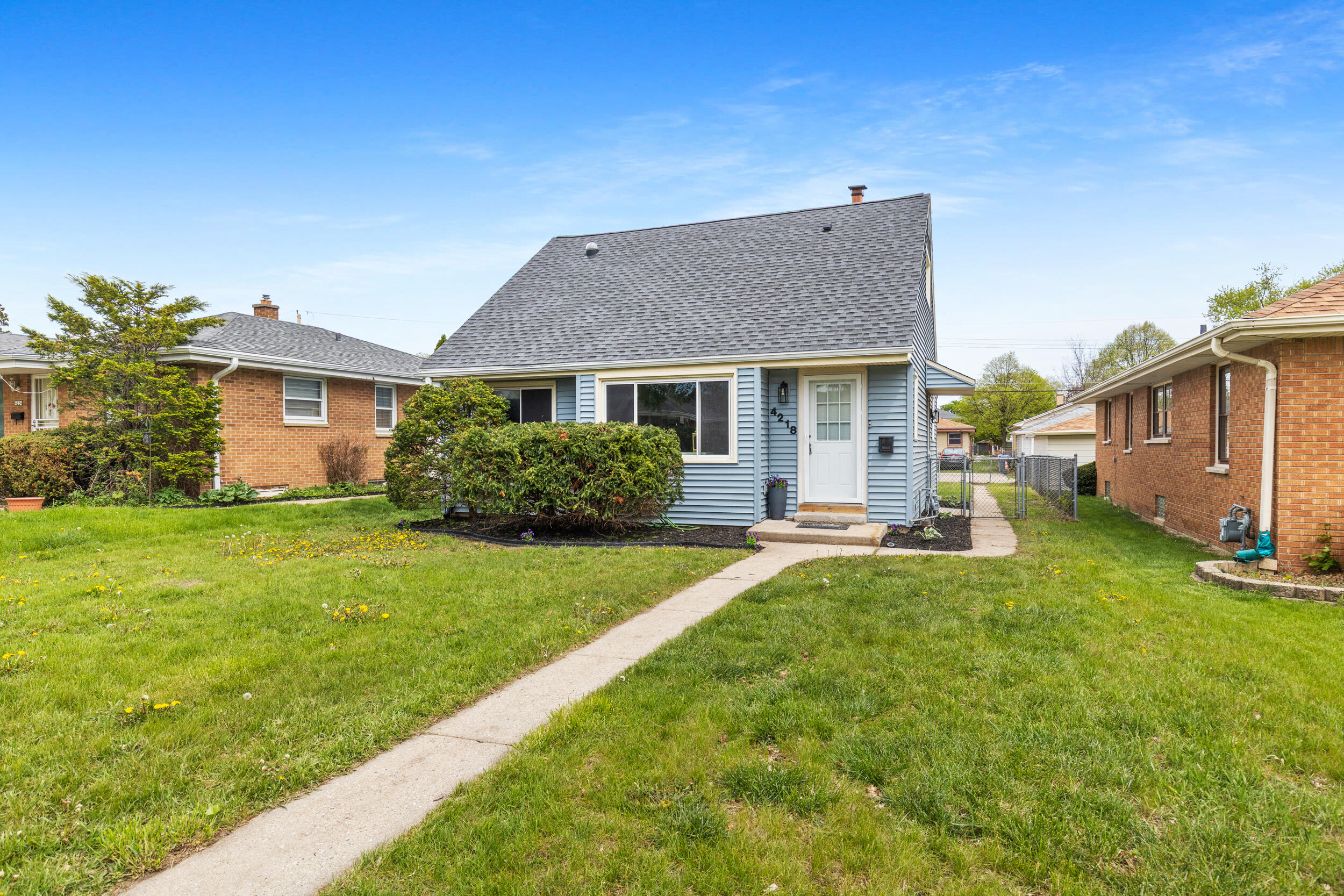 4218 North 71st Street Milwaukee, WI 53216 - Photo 16 of 18 Front Exterior