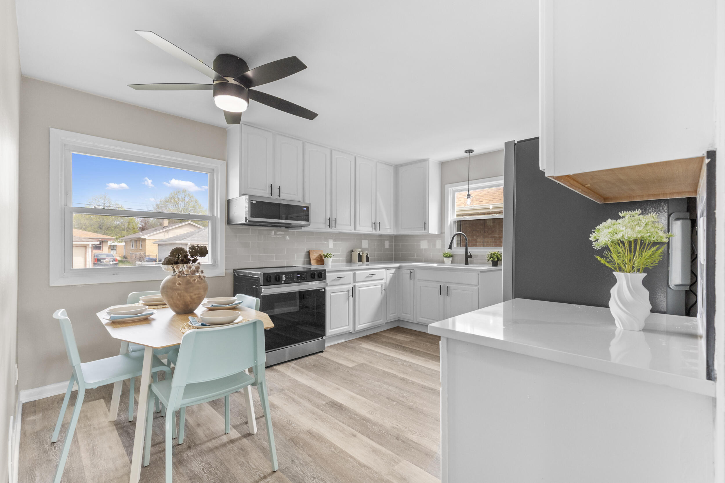 4218 North 71st Street Milwaukee, WI 53216 - Photo 5 of 18 Kitchen 2
