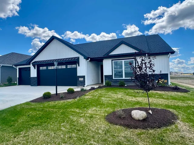 $419,900 | 5271 Elk Run Place, Fort Wayne, IN 46818