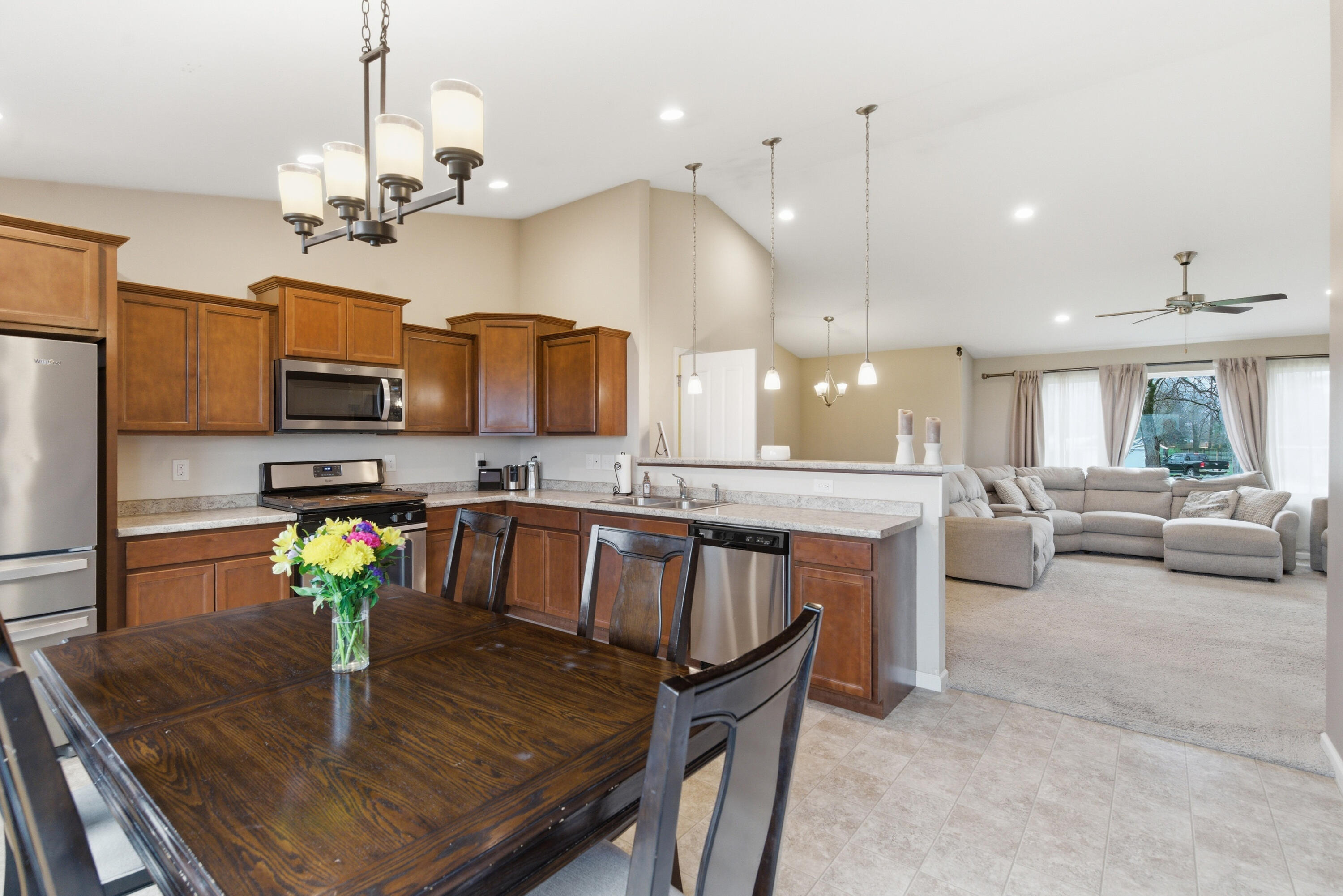 15148 Portage Road Vicksburg, MI 49097 - Photo 9 of 36 DSC08882