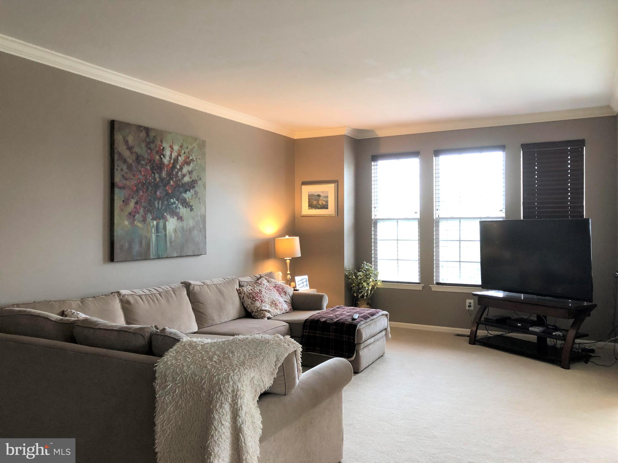 9 Cypress Point Road Westampton, NJ 08060 - Photo 9 of 32 Family Room w plenty of light