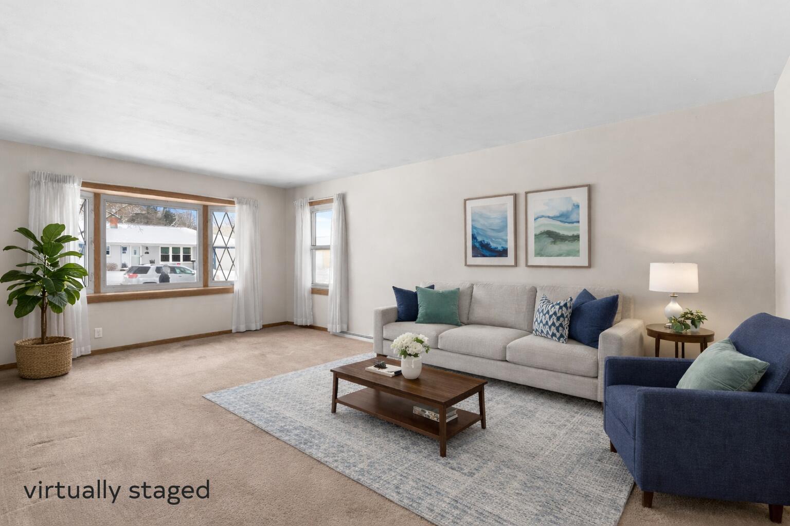 2136 Richmond Avenue Manitowoc, WI 54220 - Photo 3 of 31 Virtually Staged Front Room